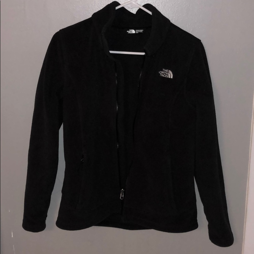 Fitted north face fleece